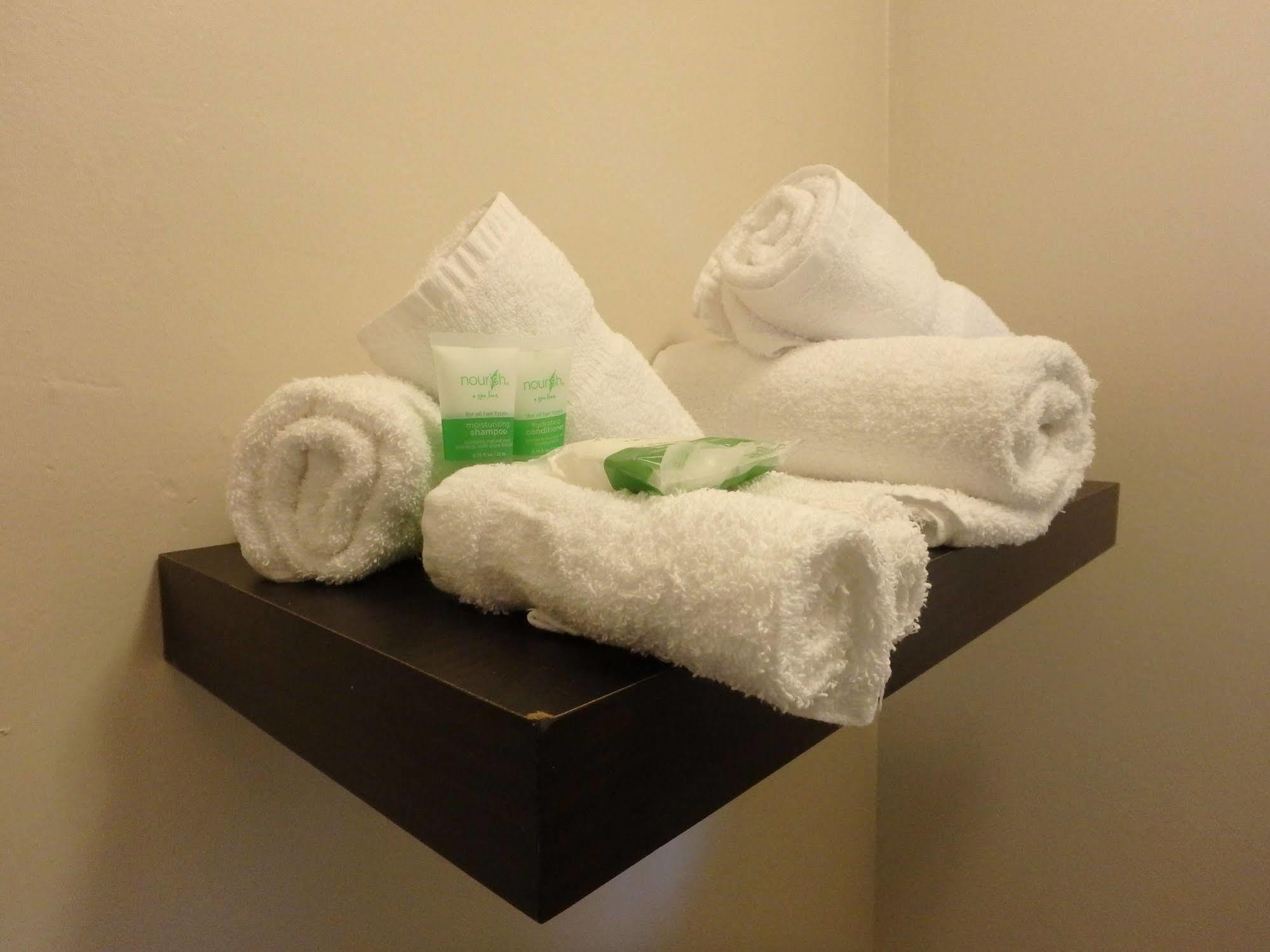 Wheel Inn Motel New Liskeard 外观 照片