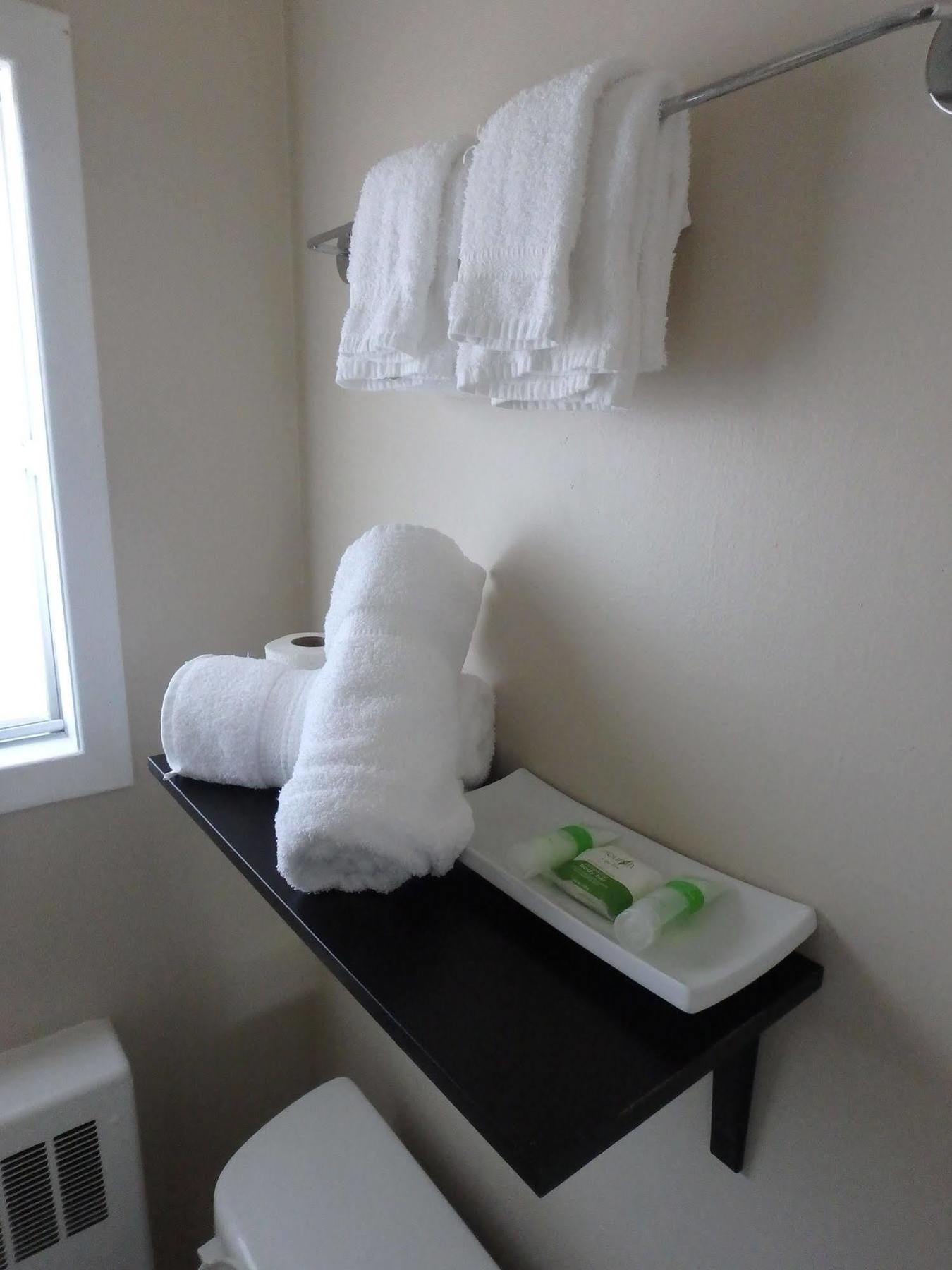 Wheel Inn Motel New Liskeard 外观 照片